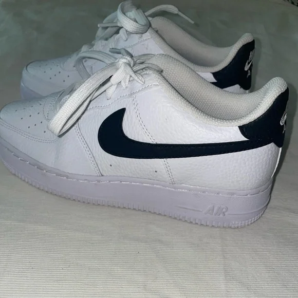 Nike Air Force 1 - Picture 5 of 8